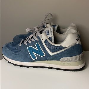 New Balance 574 Classic Women’s size 7